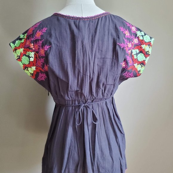 Floreat cap sleeve top w/ embroidery and sequins - Picture 3 of 10